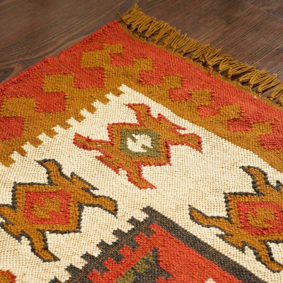 Tappeto kilim indiano ispirato al Natale