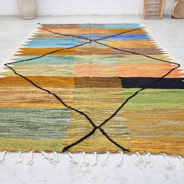 Tappeto kilim marocchino colorato