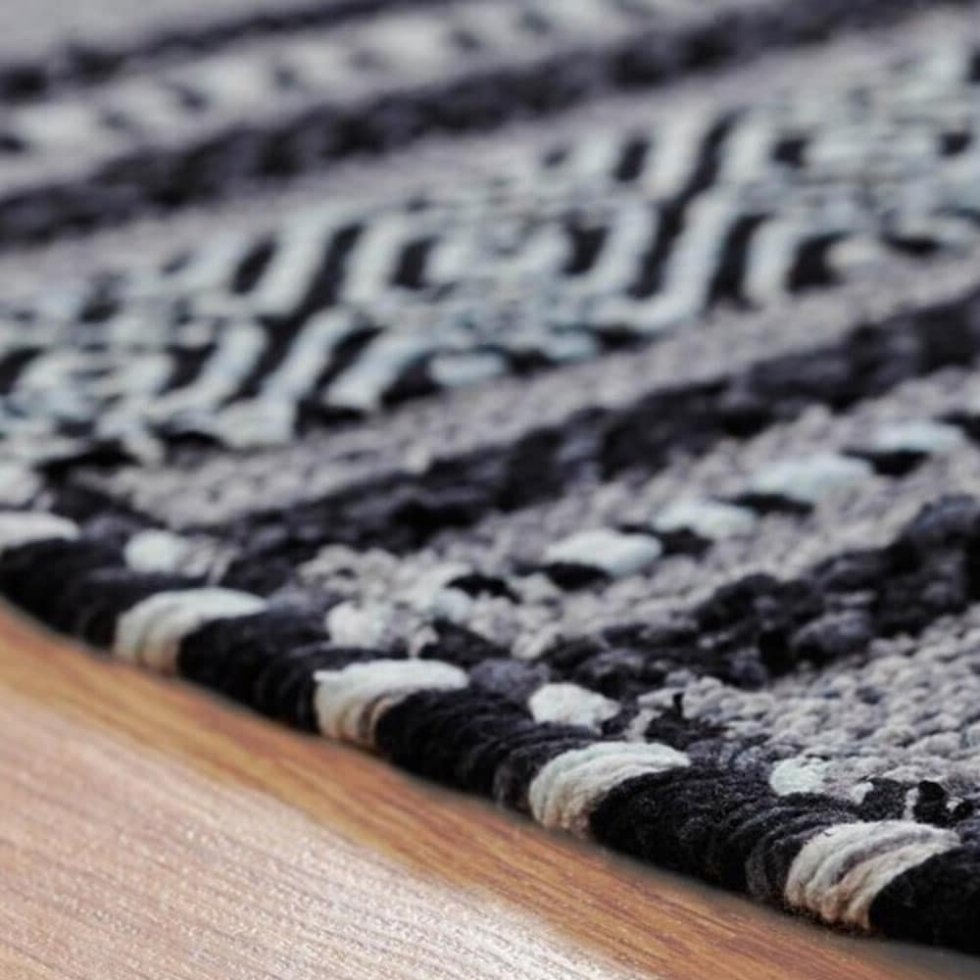 Tappeto kilim moderno nero fatto a mano