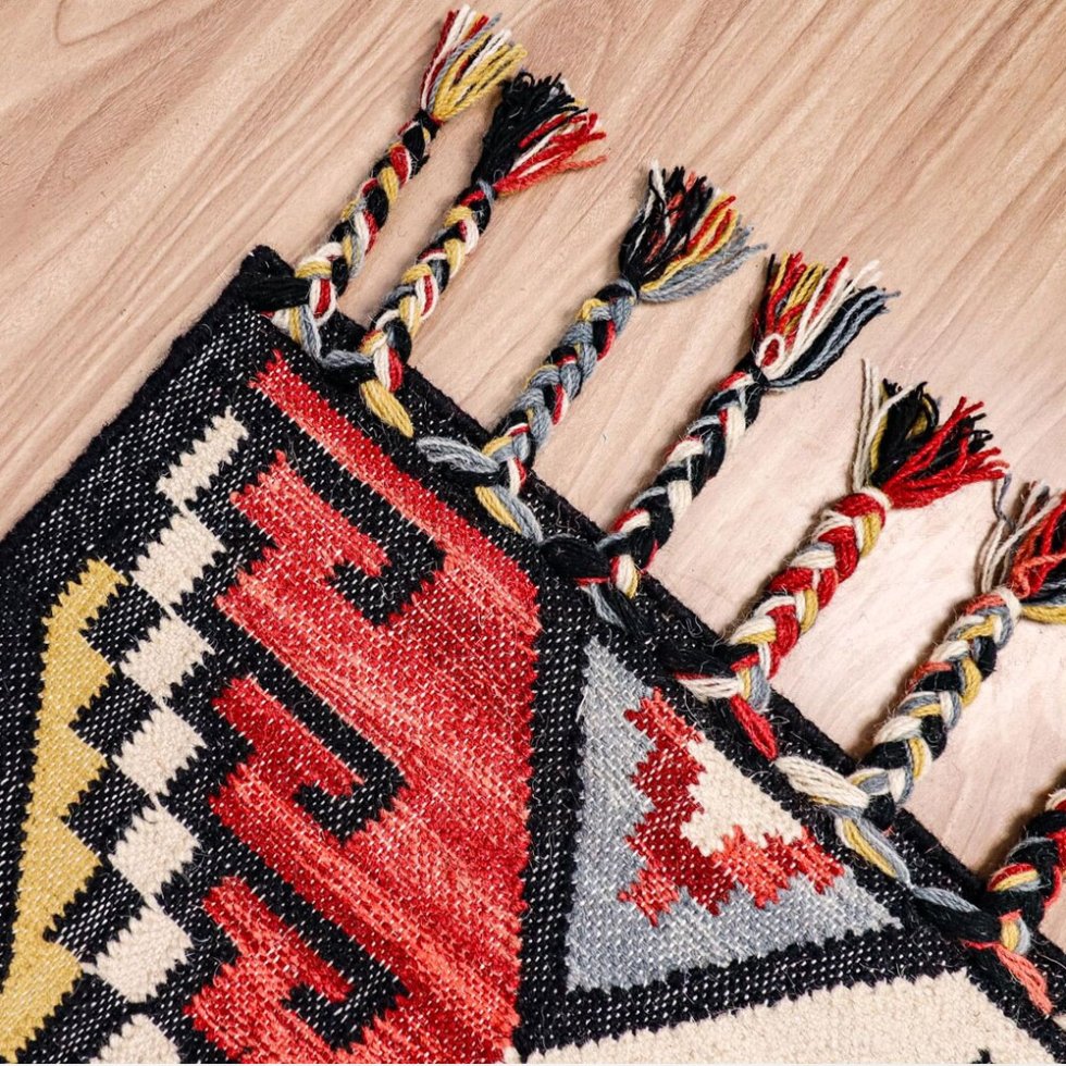 Tappeto tribale indiano kilim rosso