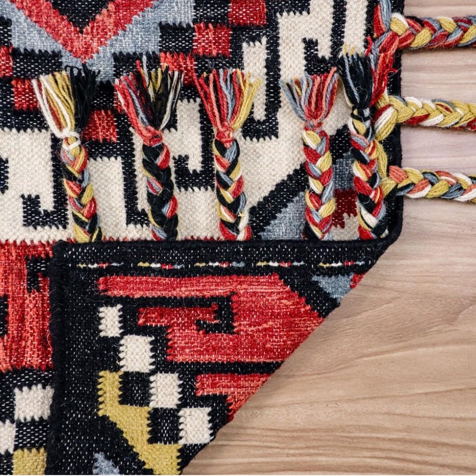 Tappeto tribale indiano kilim rosso