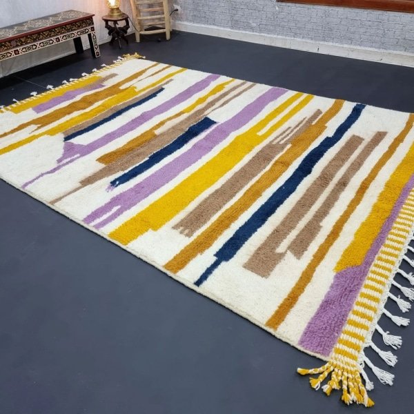 Tappeto moderno a righe in lana kilim