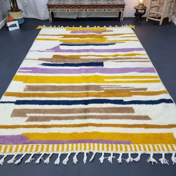 Tappeto moderno a righe in lana kilim