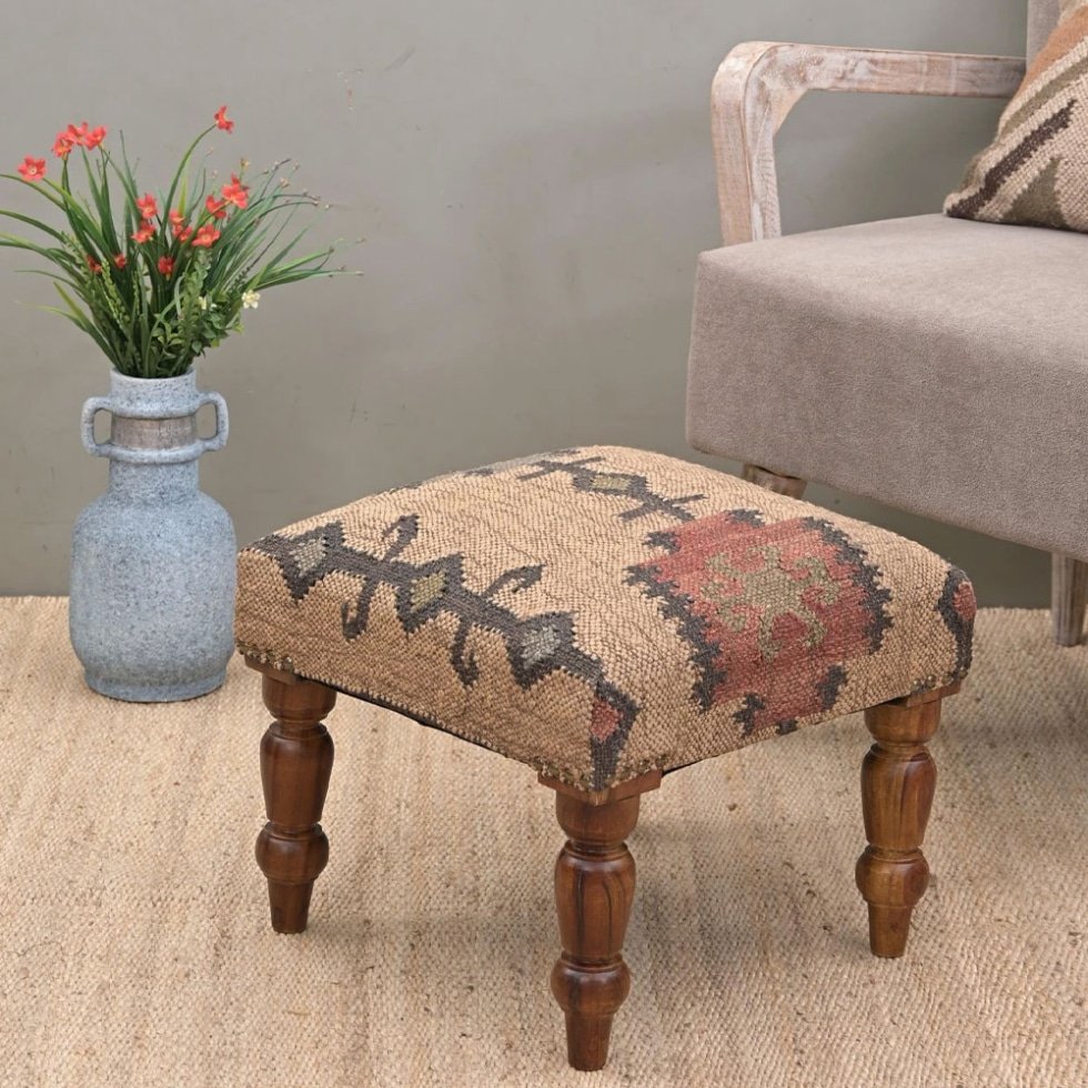 Pouf imbottito in kilim quadrato beige