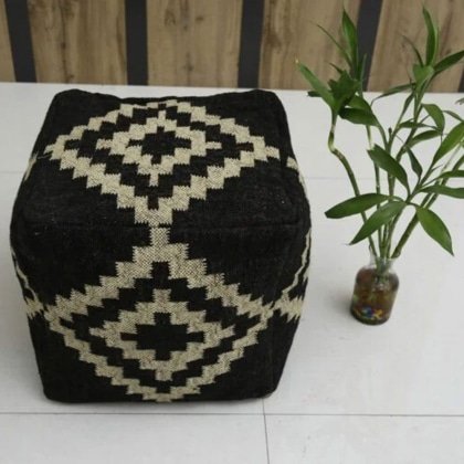 Pouf Kilim con motivo a diamante nero