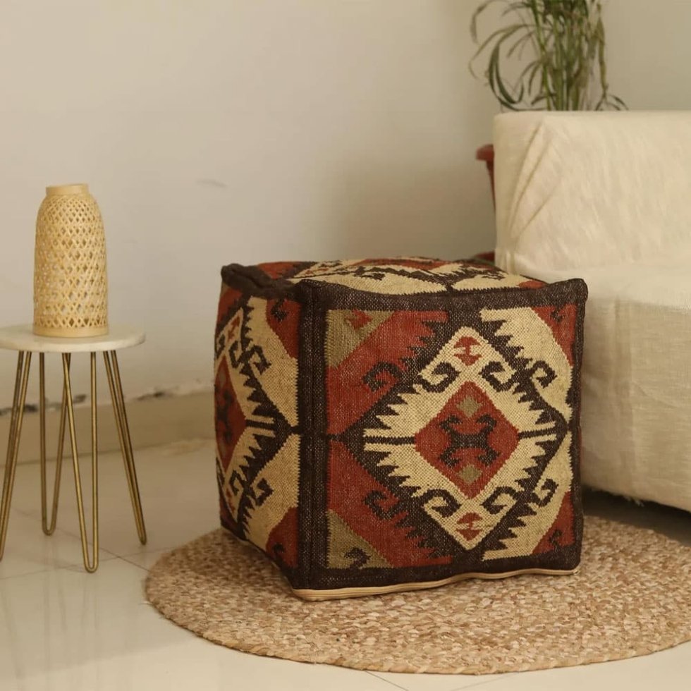 Pouf pouf fatto a mano in kilim