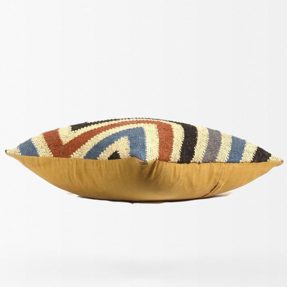 Cuscini kilim Chevron in lana e juta