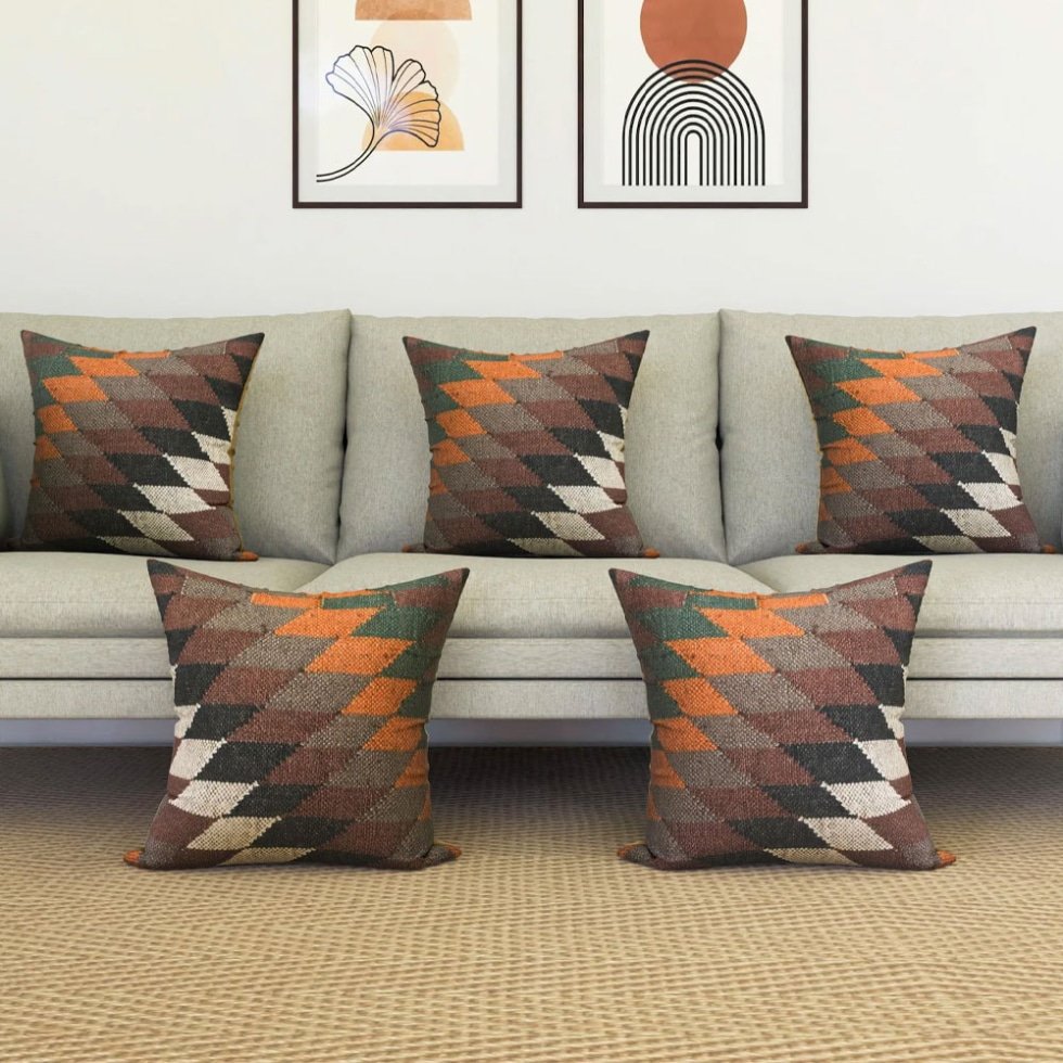 Cuscini kilim a righe diamantate