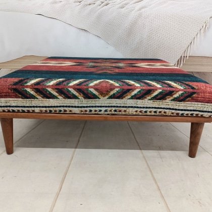Tavolino da caffè stampato in kilim turco