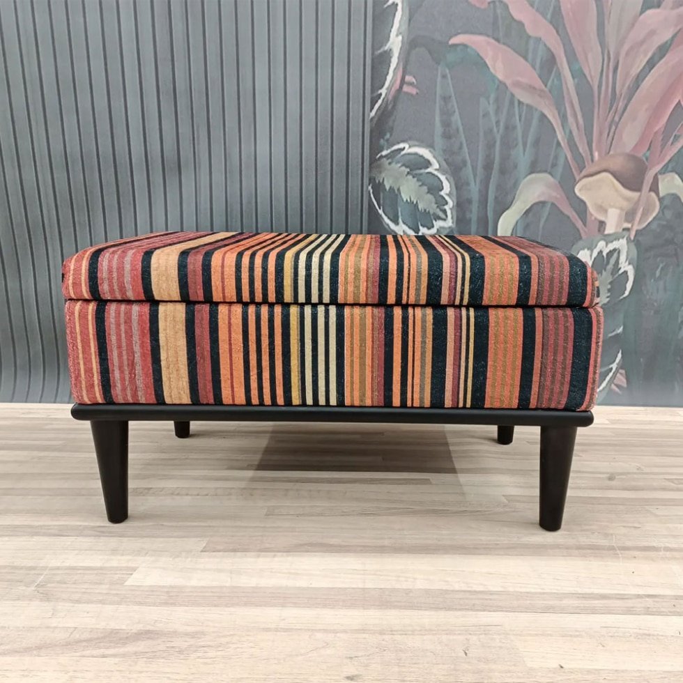 Tavolino da caffè a righe in kilim turco con portaoggetti